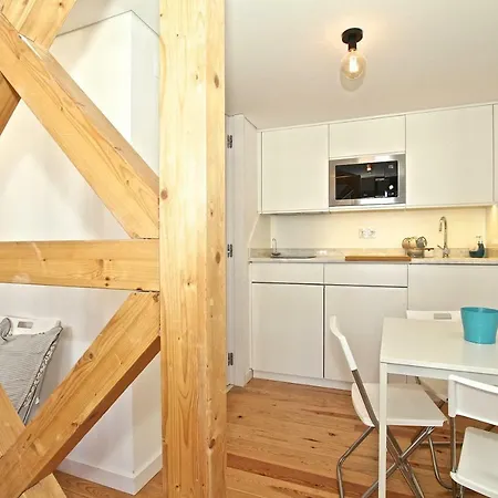 Central Penthouse At Paco Da Rainha Appartamento